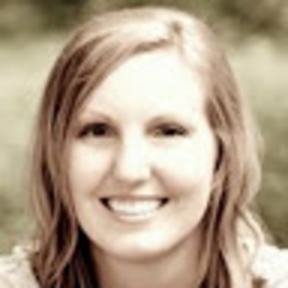 Danielle Barka - Poshmark Profile Picture of Danielle Barka (@danimb2321) on Poshmark