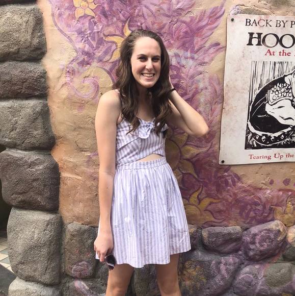 Profile Picture of Talya Carness (@twirlgirltal) on Poshmark