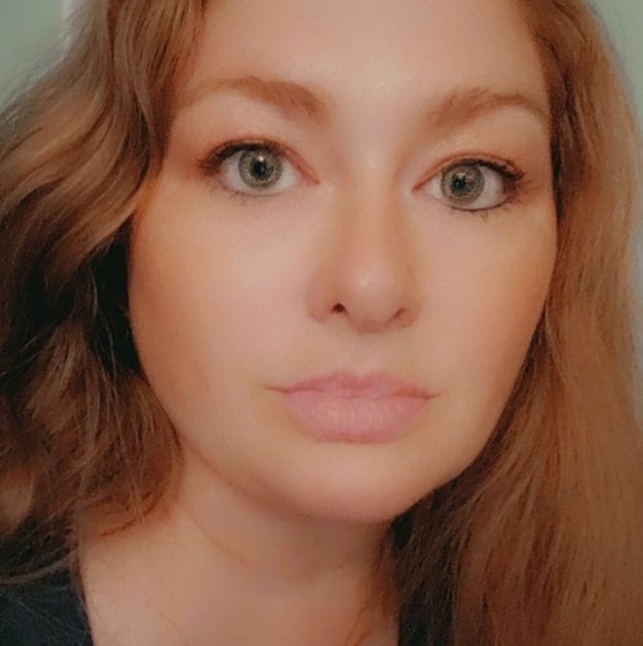 Profile Picture of Emily Curtman (@hopecurtman7) on Poshmark