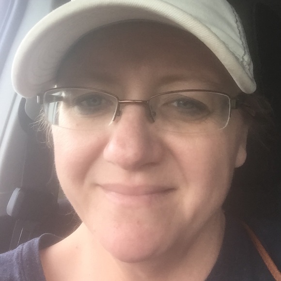 Profile Picture of Amy Keim (@amy3011) on Poshmark