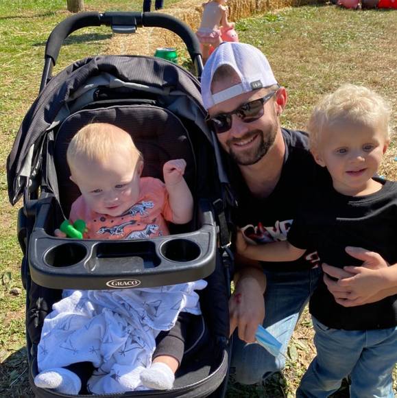 Profile Picture of Jesse Norman (@jesse44222) on Poshmark