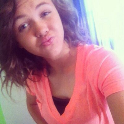 Profile Picture of Aimee Mcfarland (@10aimee10) on Twitter