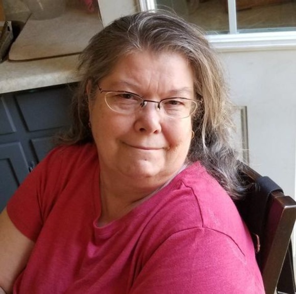 Profile Picture of Debbie Valliere (@cdvalliere) on Poshmark