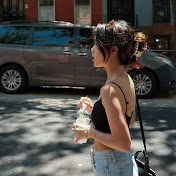 Profile Picture of Mavis Huang (@mavishuanginnyc) on Youtube