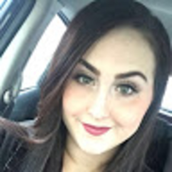 Profile Picture of Jasmine Piccioni (@jazzerpiccioni) on Poshmark