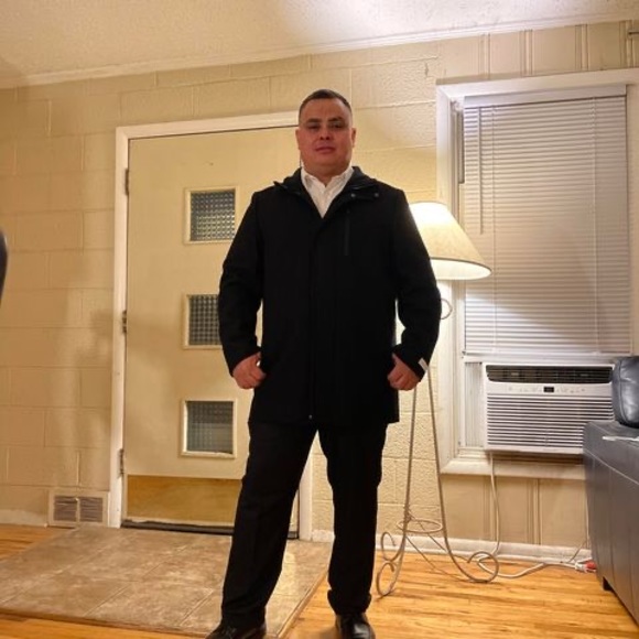 Profile Picture of Daniel Beltran (@danielitto922) on Poshmark