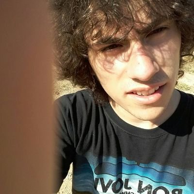 Profile Picture of Mikro (@Chris_Mikro) on Twitter