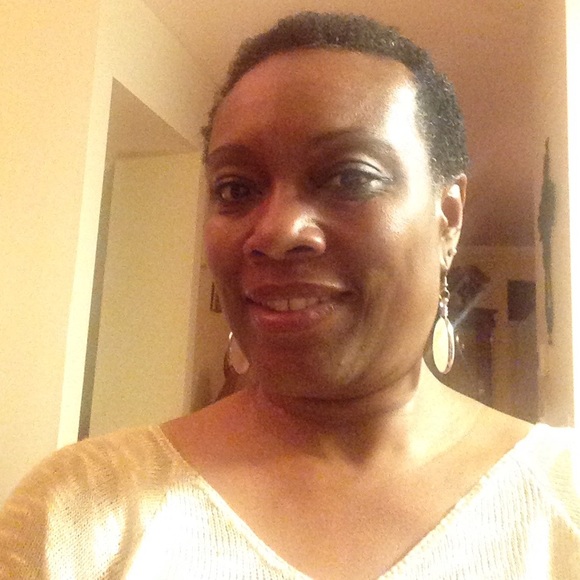 Profile Picture of Lisa Mcfadden (@lamchops2) on Poshmark