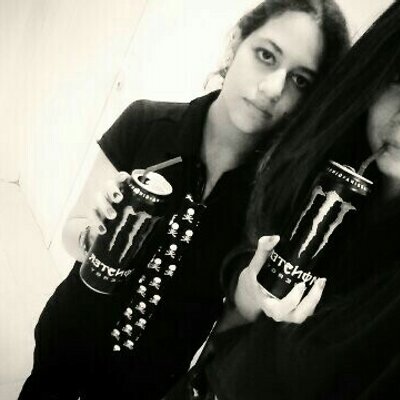 Profile Picture of Hoosh Hoosh  ✌ (@AhdutYasmin) on Twitter