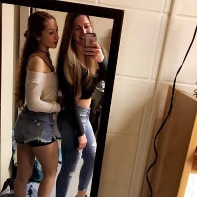 Profile Picture of Amanda Fitzgerald (@amandafitz48) on Twitter