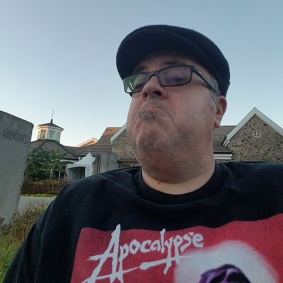 Profile Picture of Bainbridgemaninblack (@BainbridgeChad) on Twitter