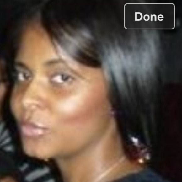 Profile Picture of Ayinde Warren (@bgirlproduction) on Poshmark