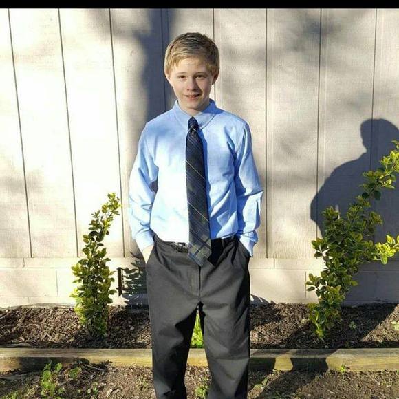 Profile Picture of Brian Huff (@rageanter) on Poshmark