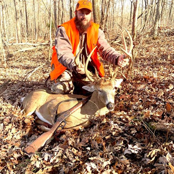 Profile Picture of Joshua Marcum (@joshua_marcum) on Poshmark