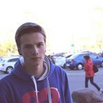 Profile Picture of James Henrie (@jamesnhenny) on Instagram