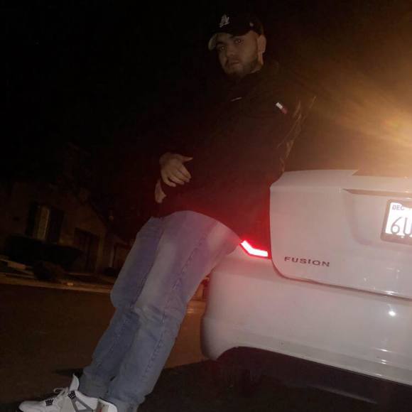 Profile Picture of Andrew salvador Hidalgo (@andrewhidalgo24) on Poshmark