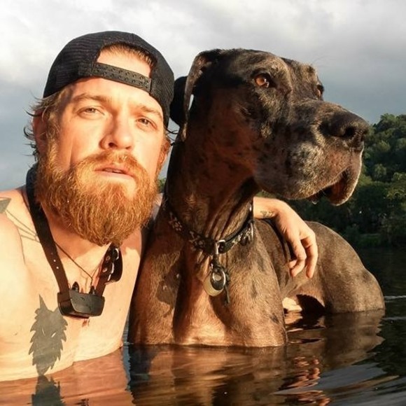 Profile Picture of Dale Ruschmeyer (@daleruschmeyer) on Poshmark