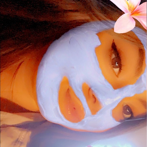 Profile Picture of Keyanna Mirabal (@keyannalanee) on Poshmark