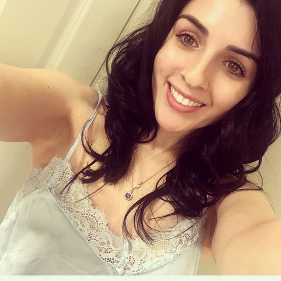 Profile Picture of Alexis Manzella (@alexism62994) on Poshmark