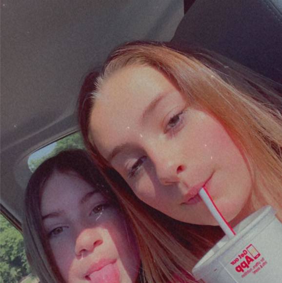 Profile Picture of Kyleigh Musick (@kyleighmusick) on Poshmark