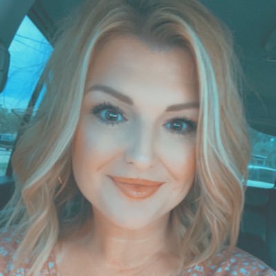 Profile Picture of Courtney Kate Corbin (@courtneykate17) on Twitter