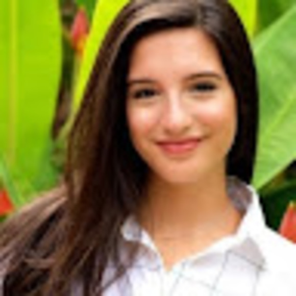 Profile Picture of Annabella Pujalte (@apujalte) on Poshmark