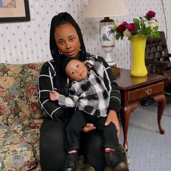 Profile Picture of Shatara rudy Anderson (@breshell_11) on Poshmark