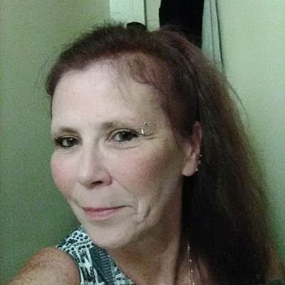 Profile Picture of 𝕭𝖊𝖛𝖊𝖗𝖑𝖊𝖞 𝕯𝖎𝖑𝖑𝖔𝖓 (@beverlydillon04) on Twitter