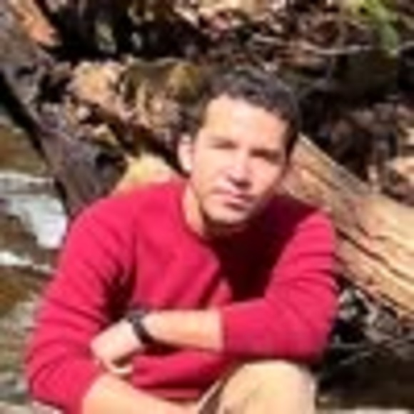 Profile Picture of Andres Lara (@mydel13lara) on Poshmark