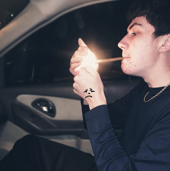 Profile Picture of Chris Montijo (@chrismontijo) on Poshmark