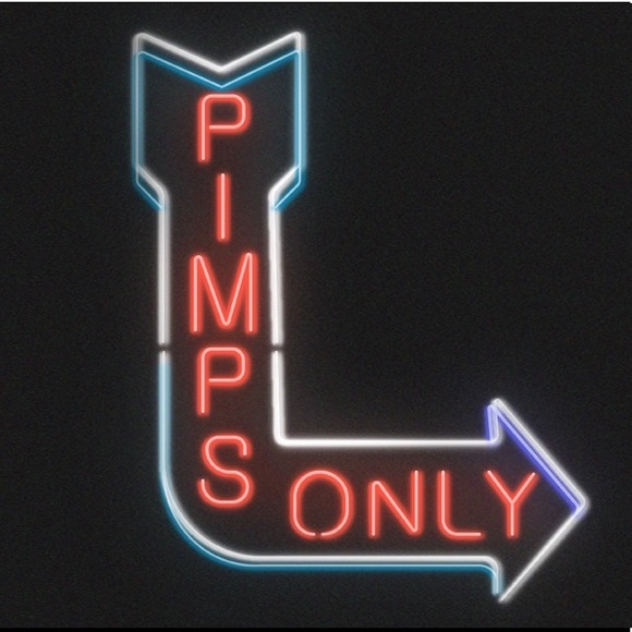 Profile Picture of Luis Lujano (@lulujano) on Poshmark