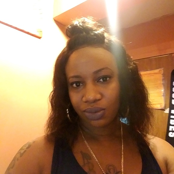 Profile Picture of Tamar Samuda (@juicycherrie69s) on Poshmark