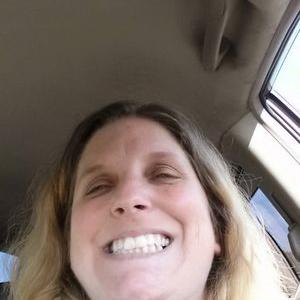 Profile Picture of Lora Summers (@LoraM7) on Twitter