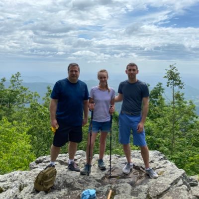 Profile Picture of Kim Reber (@reberkimmiesue) on Twitter