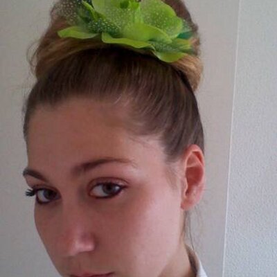 Profile Picture of Paula Holder (@paulash25) on Twitter
