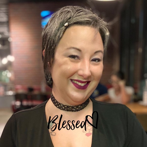 Profile Picture of Maria Pieras (@rochem305) on Poshmark