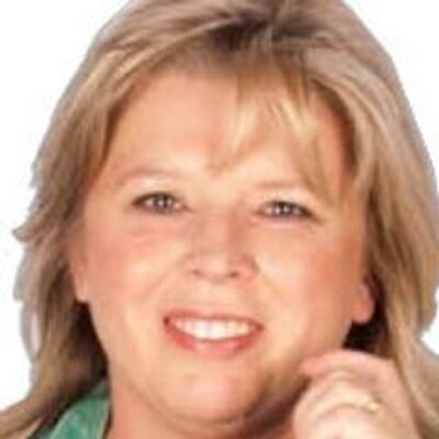 Profile Picture of Jenny Spring (@springintosales) on Twitter