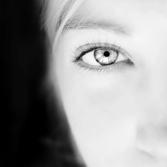 Profile Picture of Dana Yannone (@danayannone) on Poshmark