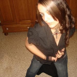 Profile Picture of Roberta Barbara (@fell_in_hell) on Myspace