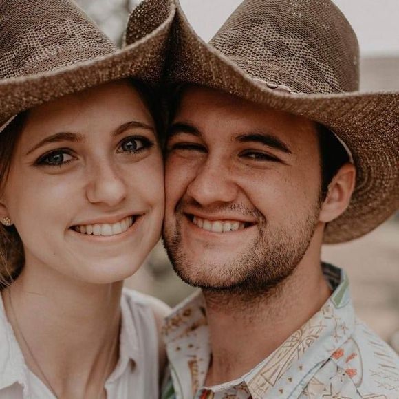 Profile Picture of Dustin Fuller (@dudedustin08) on Poshmark