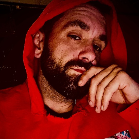 Profile Picture of Jared Brewer (@jaredbrewer1031) on Poshmark