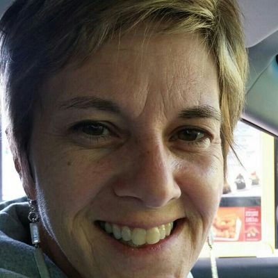 Profile Picture of Jenny OBrien (@jenuinejewelry) on Twitter