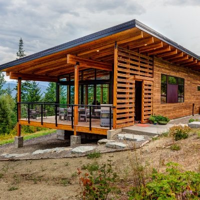 Profile Picture of Camp Howard (@StayCampHoward) on Twitter