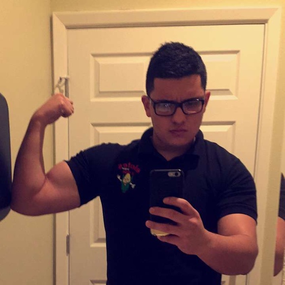 Luis Zubiate - Poshmark Profile Picture of Luis Zubiate (@zubiate996) on Poshmark