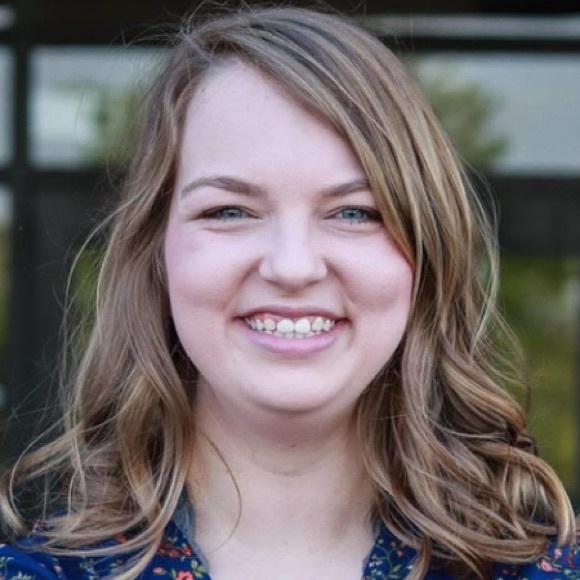 Profile Picture of Alli Jaggie (@allijaggie) on Poshmark