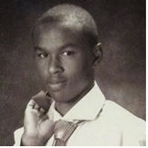 Profile Picture of Sheldon Walker (@walkersheldon3) on Poshmark