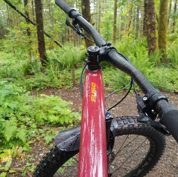 Profile Picture of James Mendez (@mendozajesus82) on Poshmark