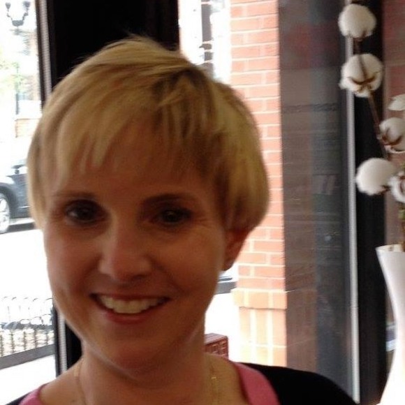 Profile Picture of Meg Hamel (@megcat2001) on Poshmark