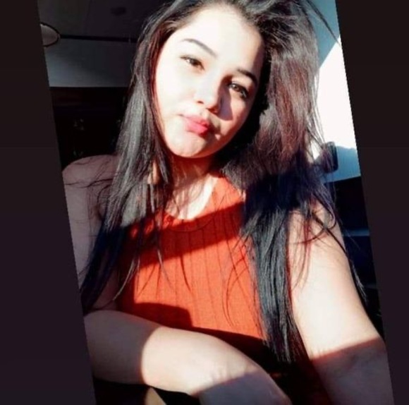 Profile Picture of Vanessa Almendares (@vanessaalmen598) on Poshmark