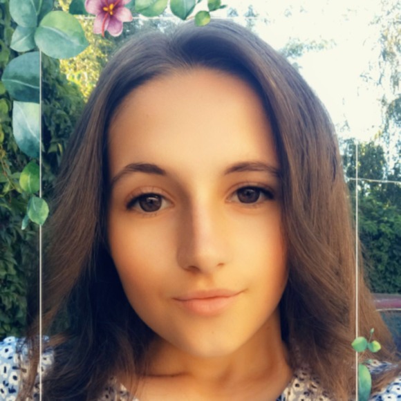 Profile Picture of Inna Tkachenko (@ennnah) on Poshmark